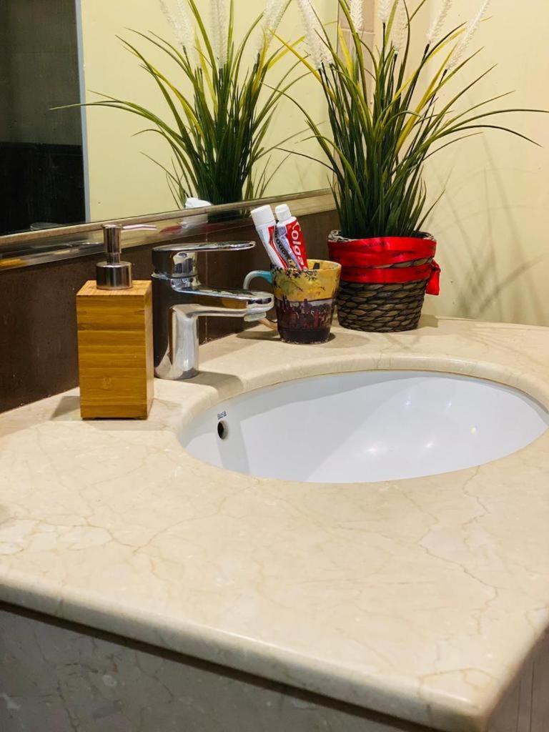 Plaza Mar Apartment ฟูเอนฮิโรลา ภายนอก รูปภาพ